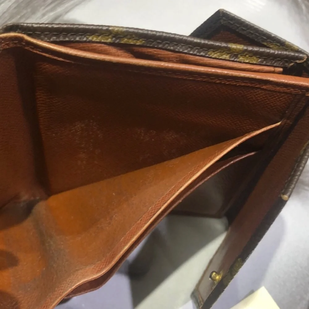 Louis Vuitton Monogram Elise Compact Trifold Wallet